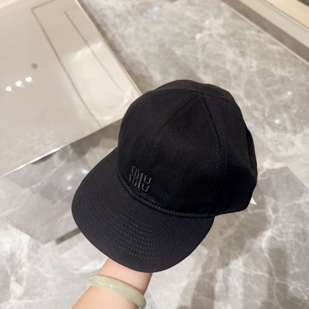 Miu Miu Caps